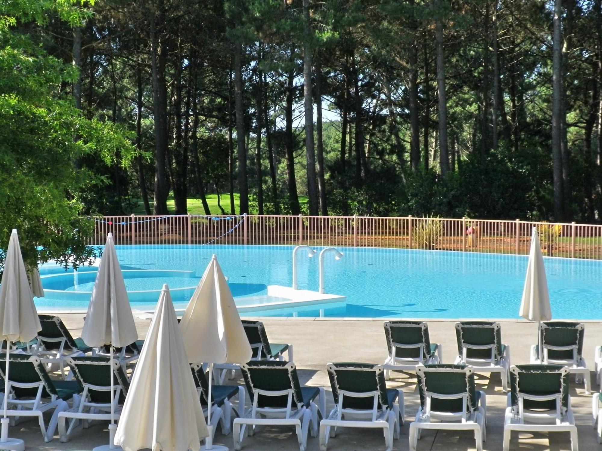 Apt T2 Calme Sur Golf, Piscine, Ocean 10 Min En Velo Lacanau Luaran gambar